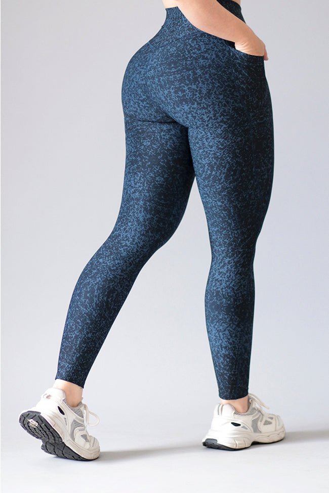 LEGGINS ESTAMPADO AZUL Y NEGRO